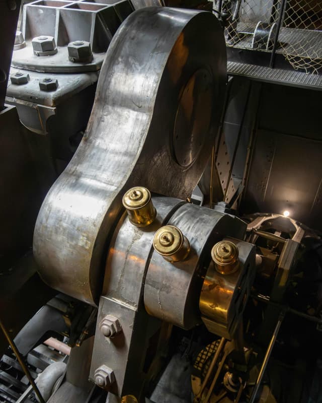 STEEL STRAPING